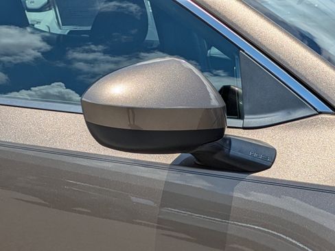 Certified 2025 Nissan Kicks SV FWD image 12