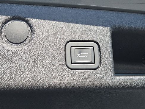 Used 2024 Chevrolet Equinox LT image 8