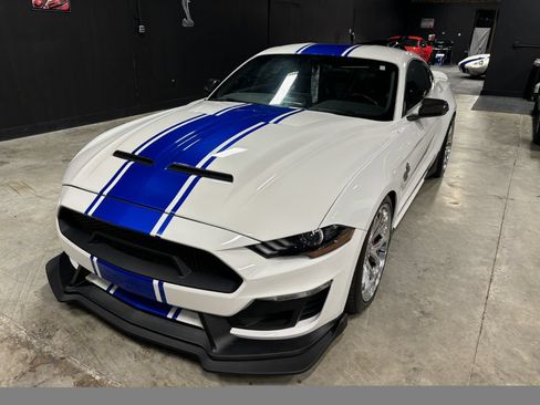 Used 2019 Ford Mustang GT Premium w/ GT Performance Package RWD image 2