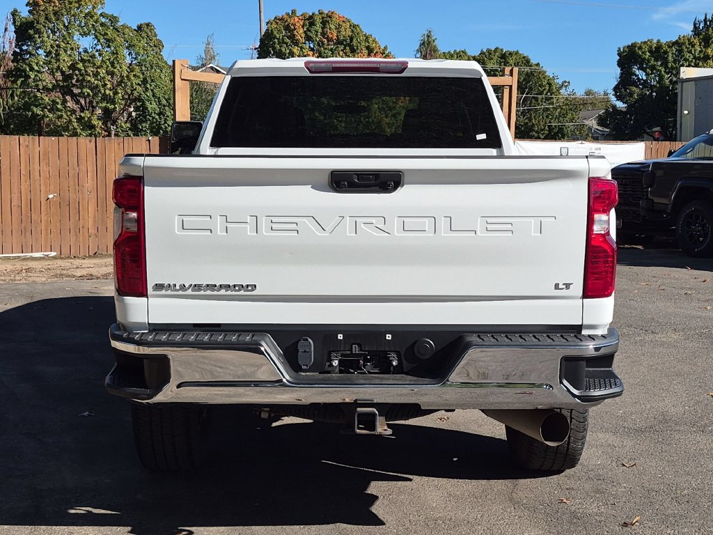 Used 2022 Chevrolet Silverado 2500 LT w/ Convenience Package AWD/4WD image 6