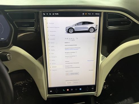 Used 2017 Tesla Model X 75D AWD/4WD image 14