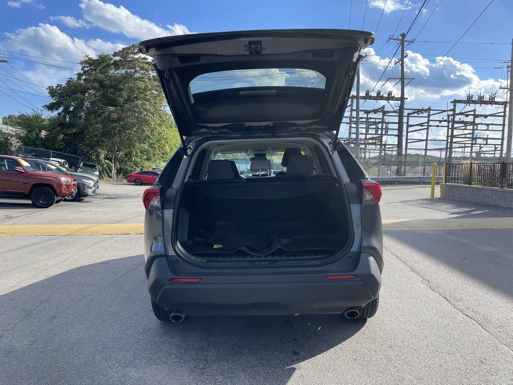 Certified 2025 Toyota RAV4 XLE AWD/4WD image 13
