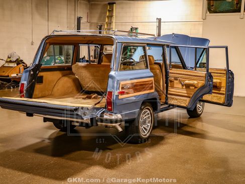 Used 1987 Jeep Grand Wagoneer AWD/4WD image 60