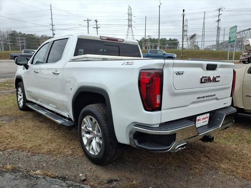 Used 2022 GMC Sierra 1500 SLT w/ SLT Premium Package image 5