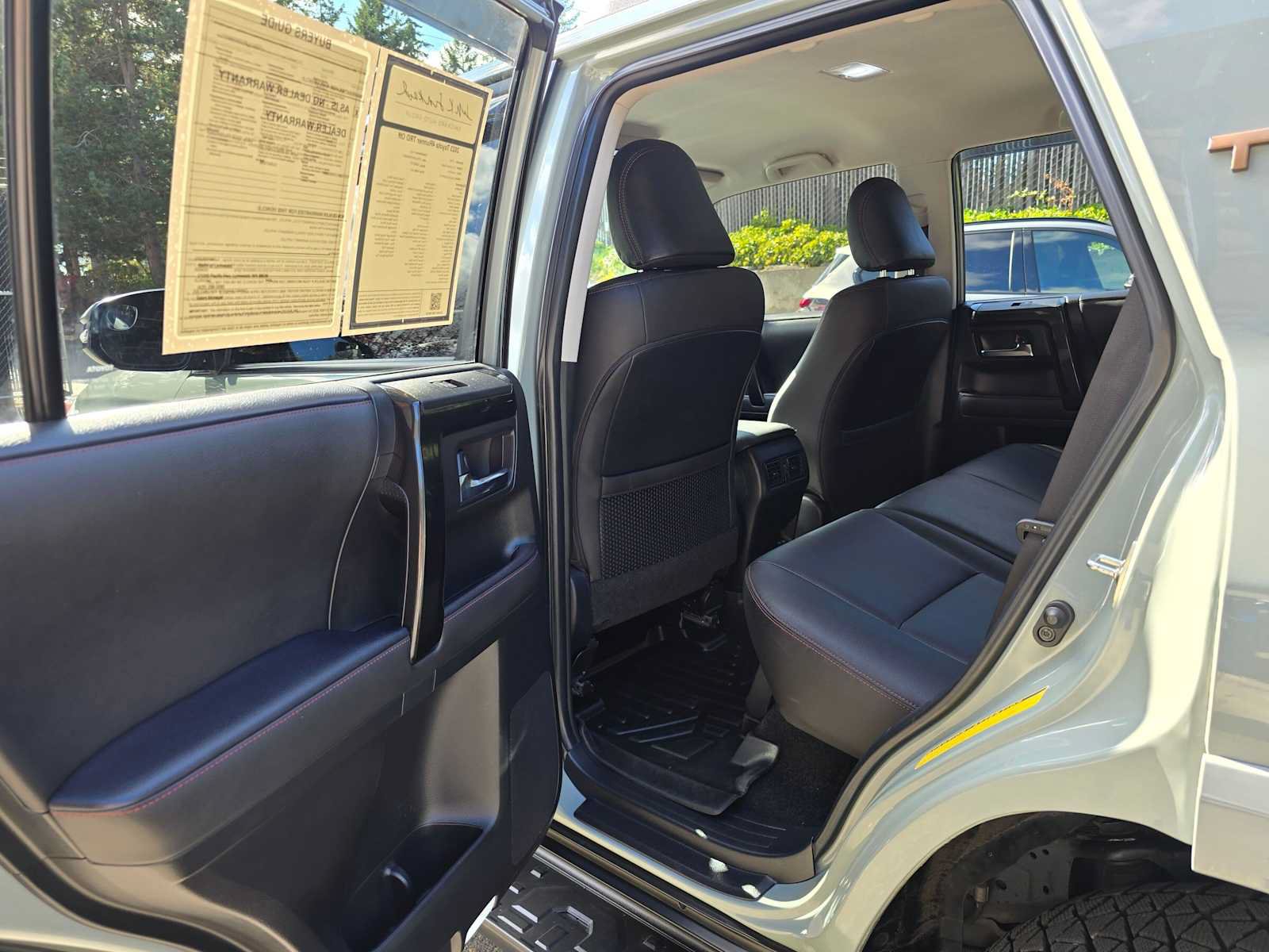 Used 2023 Toyota 4Runner TRD Off-Road Premium AWD/4WD image 15