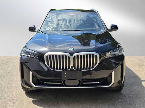 Used 2024 BMW X5 xDrive40i w/ Premium Package AWD/4WD image 8