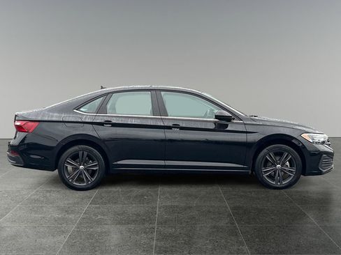 Used 2022 Volkswagen Jetta SE FWD image 11