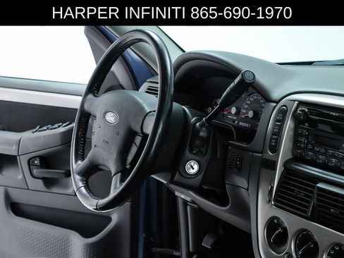 Used 2003 Ford Explorer XLT AWD/4WD image 70