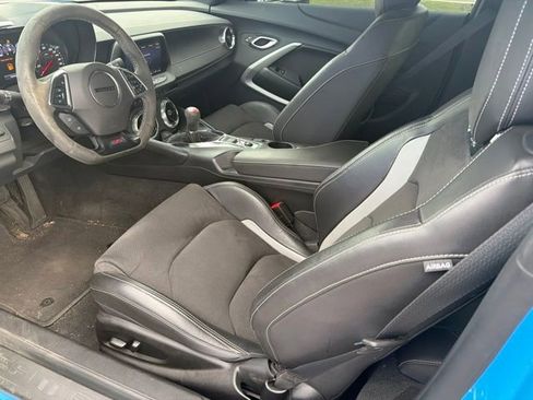 Used 2022 Chevrolet Camaro SS RWD image 16