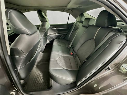 Used 2021 Toyota Camry XSE FWD image 30