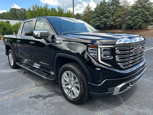 Used 2025 GMC Sierra 1500 Denali w/ Technology Package AWD/4WD image 23