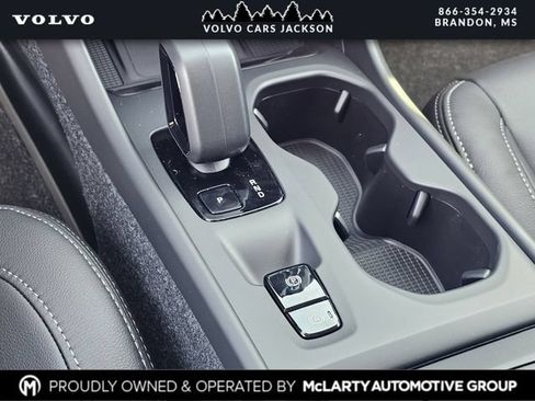 New 2026 Volvo XC40 B5 Core w/ Protection Package Premier AWD/4WD image 19