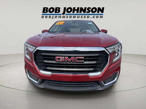 Used 2022 GMC Terrain SLE FWD image 8
