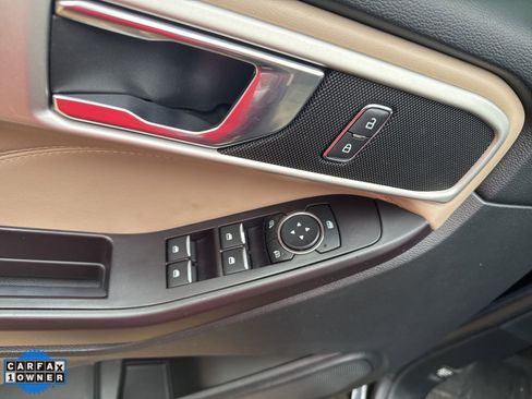 Used 2020 Ford Explorer XLT w/ Equipment Group 202A image 13