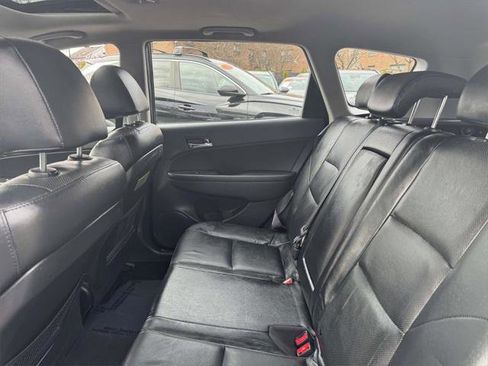 Used 2012 Hyundai Elantra SE image 12