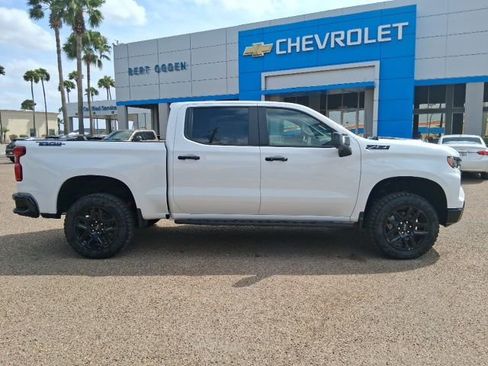 New 2026 Chevrolet Silverado 1500 LT Trail Boss w/ LT Trail Boss Premium Package AWD/4WD image 3