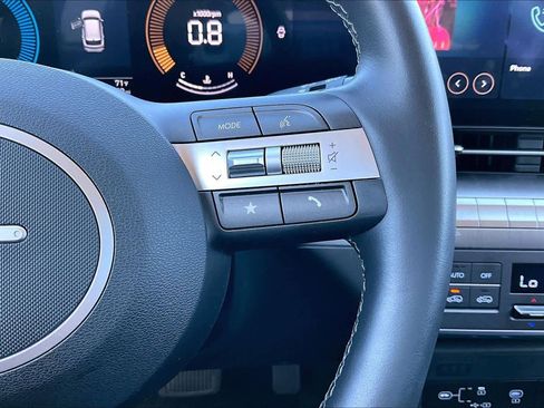 Certified 2025 Hyundai Kona SEL image 23