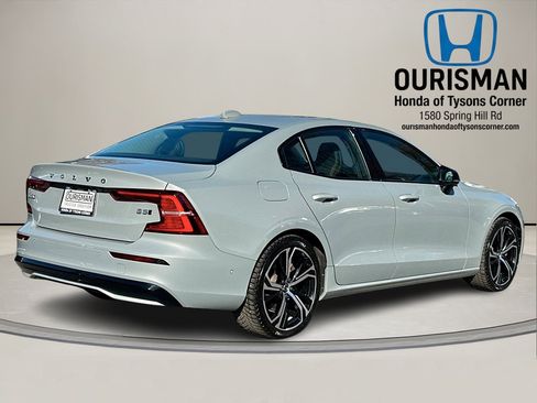Used 2024 Volvo S60 B5 Ultimate w/ Climate Package image 4