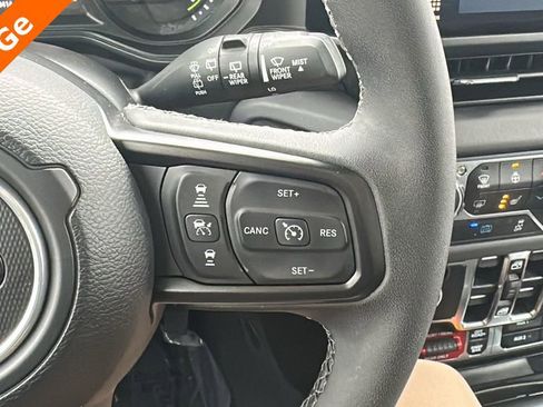 Used 2025 Jeep Wrangler Unlimited Rubicon 4xe w/ Convenience Group image 19