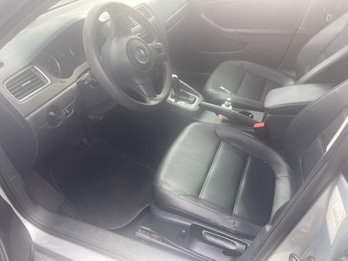 Used 2014 Volkswagen Jetta SE FWD image 5