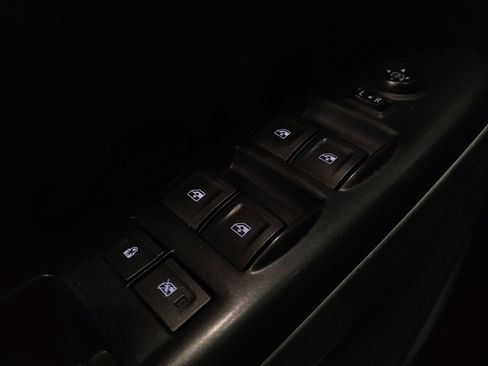 Used 2016 Chevrolet Colorado LT w/ Midnight Edition image 27