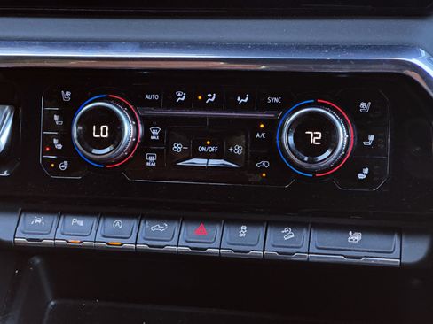 Used 2024 GMC Sierra 1500 Denali Ultimate image 16