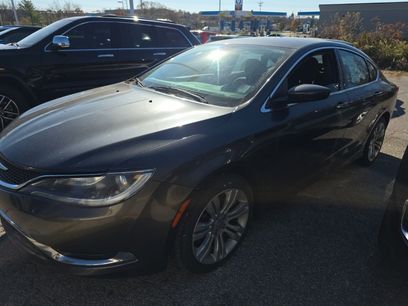 Used 2015 Chrysler 200 Limited w/ Convenience Group