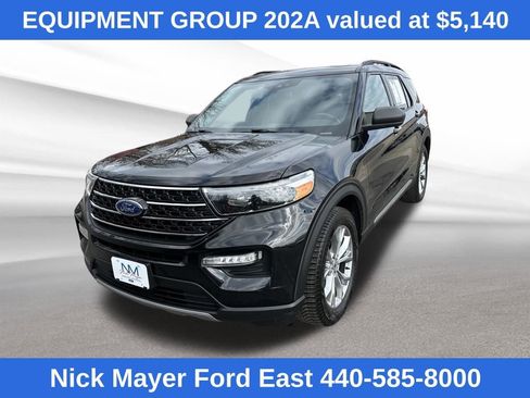 Used 2020 Ford Explorer XLT w/ Equipment Group 202A image 3