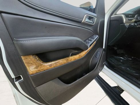 Used 2017 GMC Yukon Denali w/ Open Road Package image 24