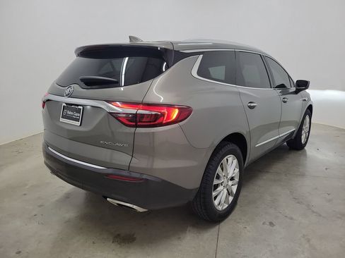 Used 2019 Buick Enclave Essence image 5