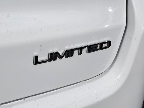 Used 2022 Jeep Compass Limited w/ Sun and Sound Group AWD/4WD image 24