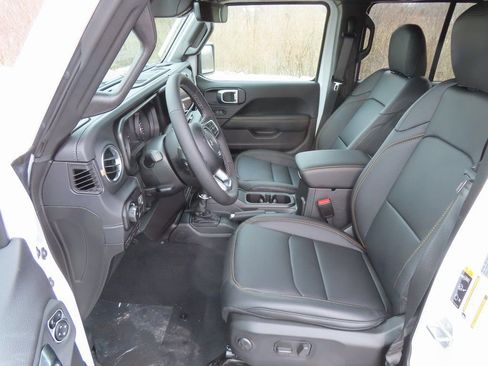 New 2026 Jeep Wrangler Sahara image 21