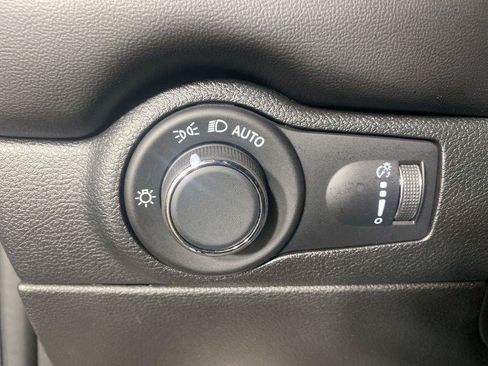 Used 2025 Dodge Durango R/T AWD/4WD image 44