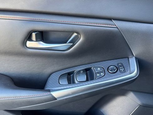 Used 2024 Nissan Sentra SR FWD image 10