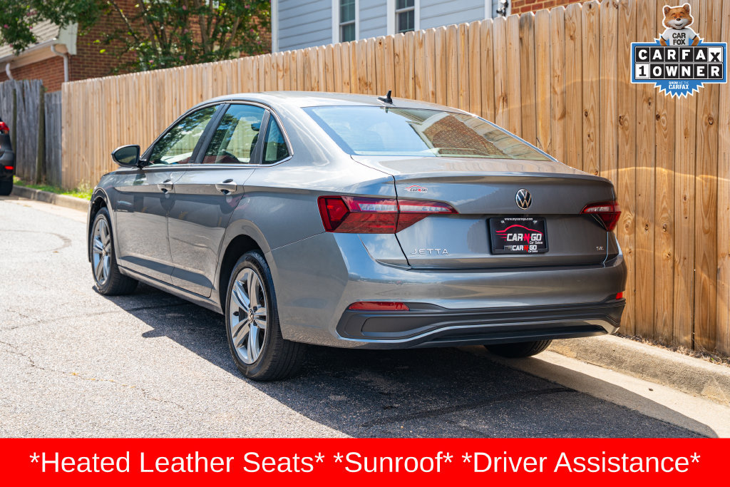 Used 2024 Volkswagen Jetta SE FWD image 10