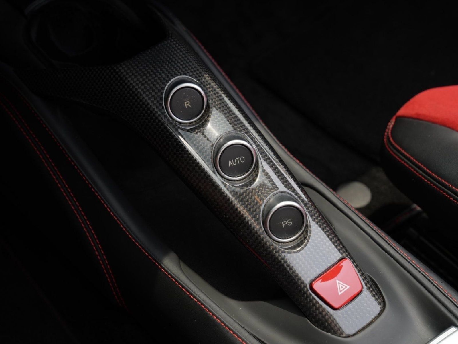 Used 2019 Ferrari 488 Spider RWD image 33