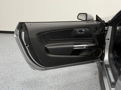 Used 2022 Ford Mustang GT Premium w/ Equipment Group 401A RWD image 9