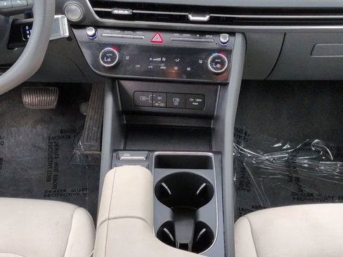 Used 2025 Hyundai Sonata SEL FWD image 17