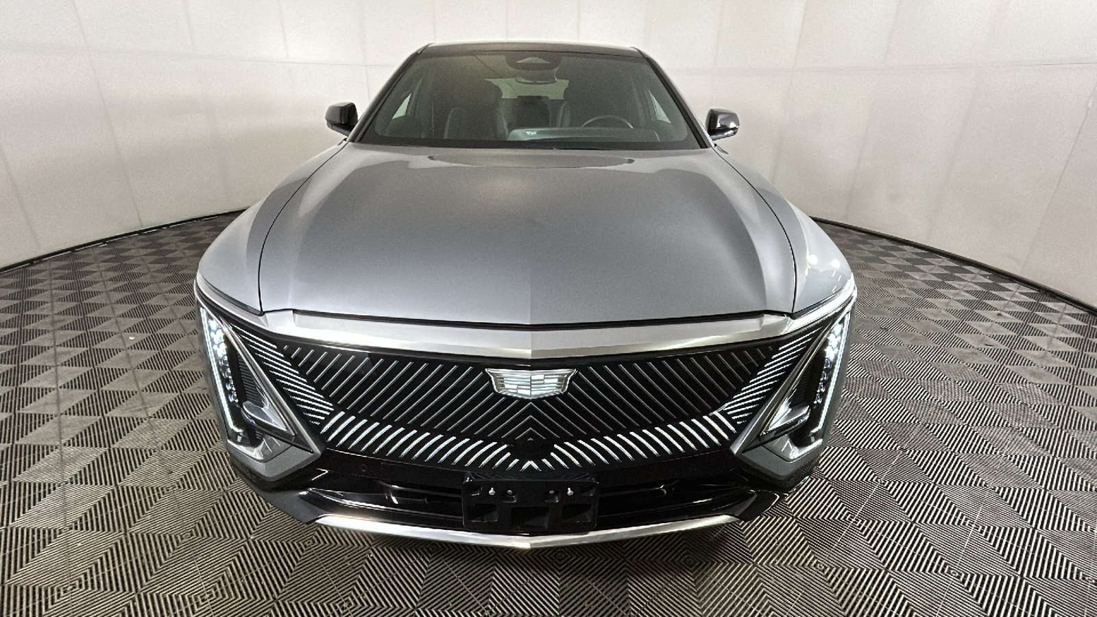 Used 2024 Cadillac Lyriq Tech AWD/4WD image 9