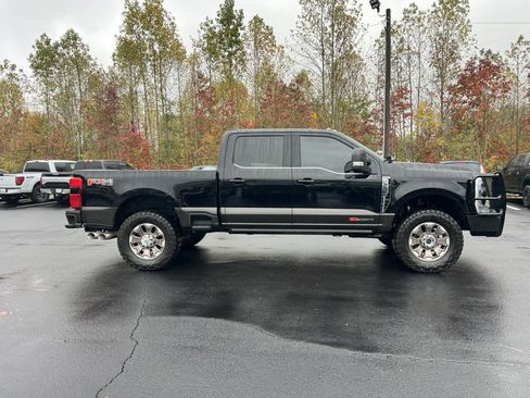 Used 2025 Ford F350 King Ranch image 4