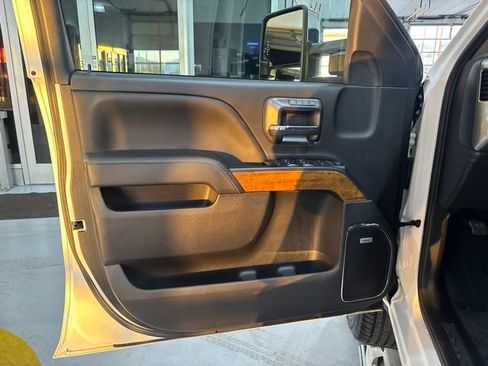 Used 2019 Chevrolet Silverado 2500 High Country w/ Duramax Plus Package AWD/4WD image 16