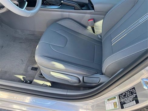 New 2026 Hyundai Elantra Sport image 5