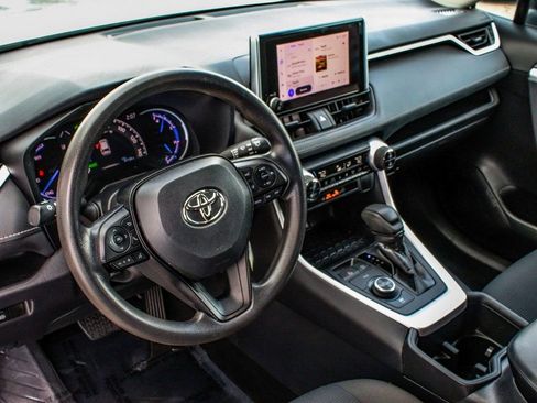 Used 2024 Toyota RAV4 LE image 15
