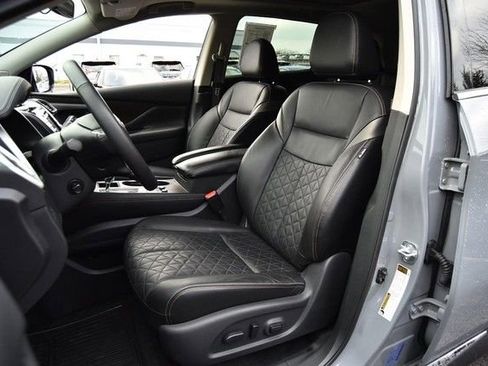 Certified 2024 Nissan Murano Platinum w/ Cargo Package image 23