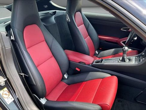 Used 2024 Porsche 718 Cayman S RWD image 29