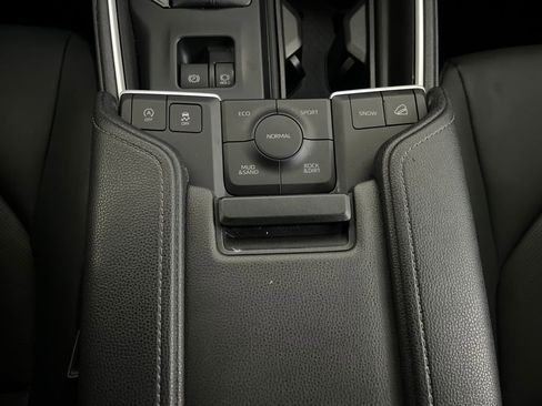 Used 2025 Toyota Grand Highlander AWD image 72