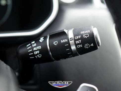 Used 2017 Land Rover Range Rover Sport SVR image 28