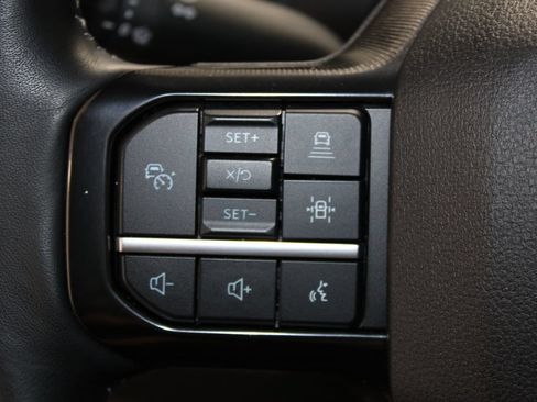 Used 2026 Ford F250 Platinum AWD/4WD image 47