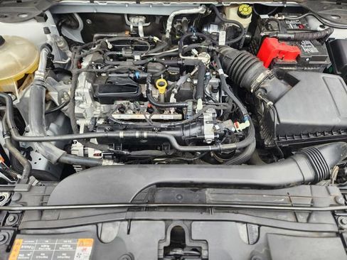 Used 2020 Ford Escape SE image 23