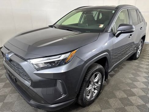Used 2024 Toyota RAV4 LE AWD/4WD image 8
